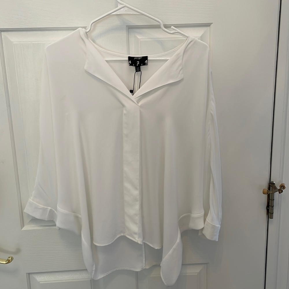 Lovely NWT dolman sleeve white Lord & Taylor 424 Fifth blouse